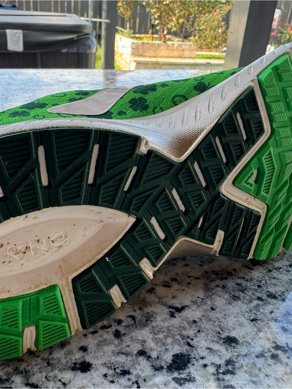 Brooks Green Shamrock-Print Running Shoes with Metallic Gold Accents - Picture 7 of 13